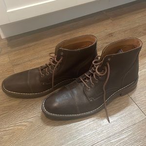 Cole Hahn Men’s Weston Lace Boot size 10.5